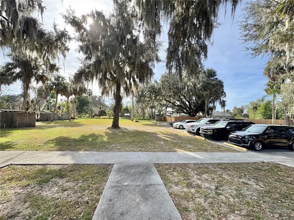 2346 Section Drive Apopka FL 32703