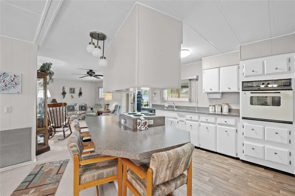 36957 Grace Avenue Zephyrhills FL 33542