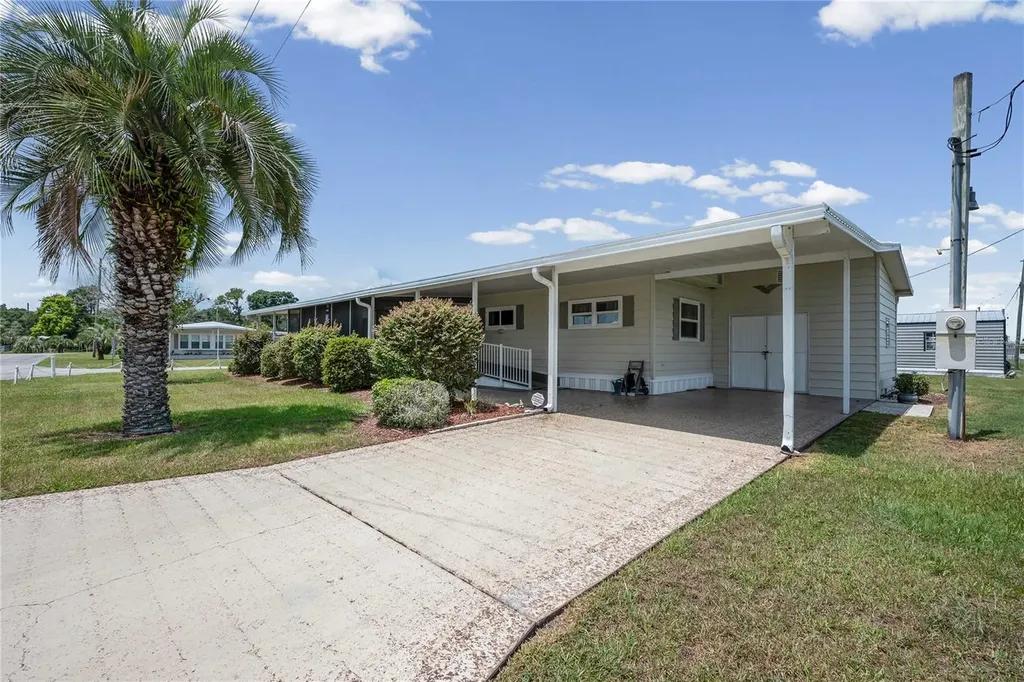 36957 Grace Avenue Zephyrhills FL 33542