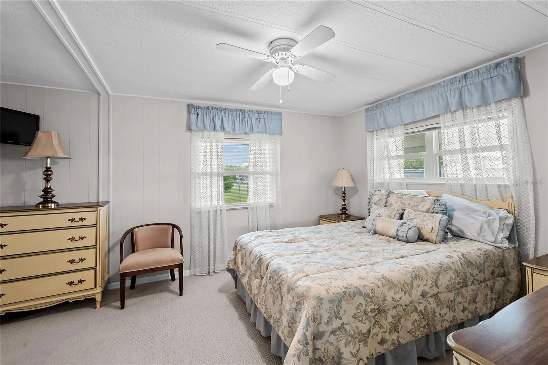 36957 Grace Avenue Zephyrhills FL 33542