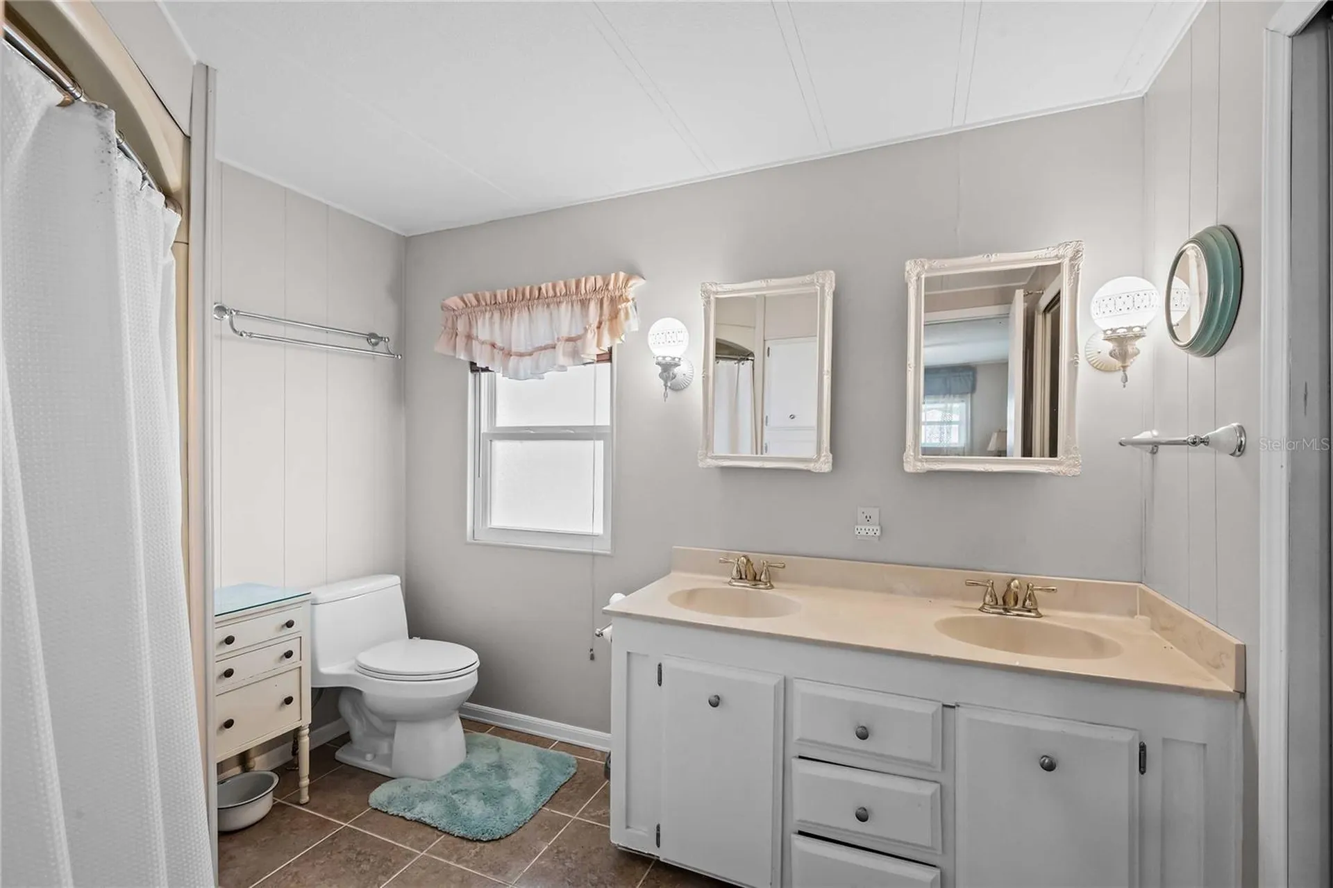 36957 Grace Avenue Zephyrhills FL 33542