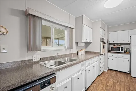 36957 Grace Avenue Zephyrhills FL 33542
