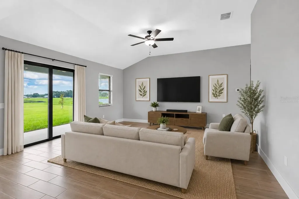 2405 Gallagher Road Dover FL 33527