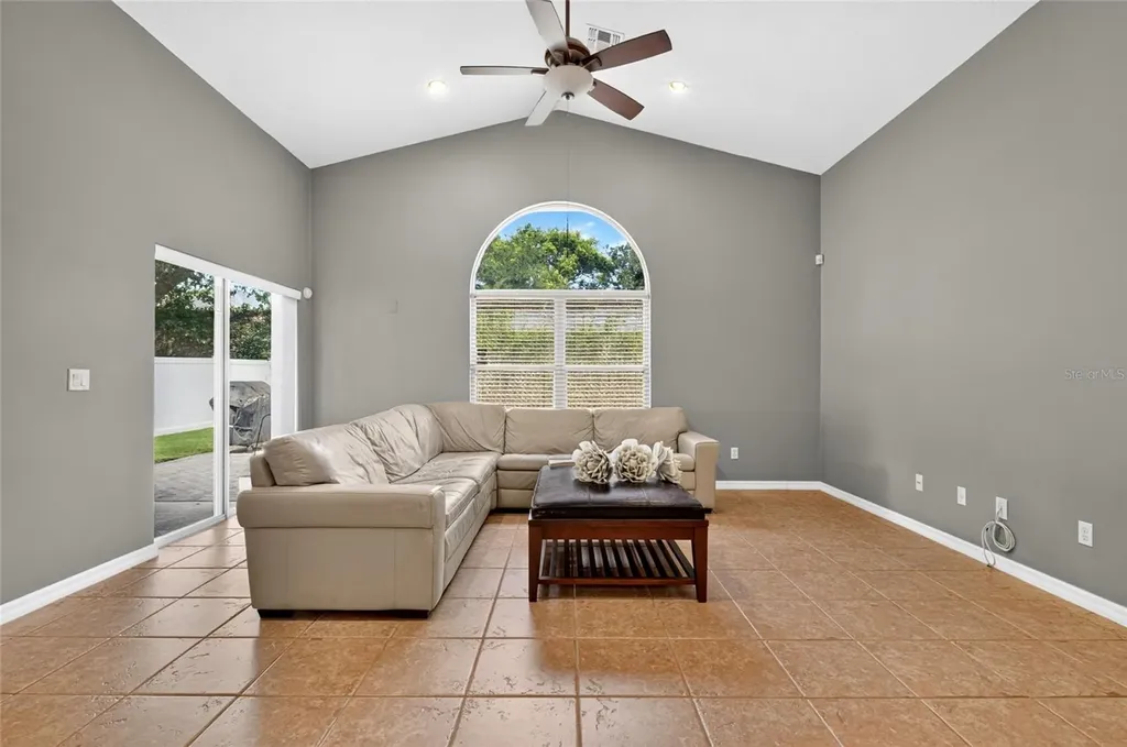 4618 Conroy Club Drive Orlando FL 32835
