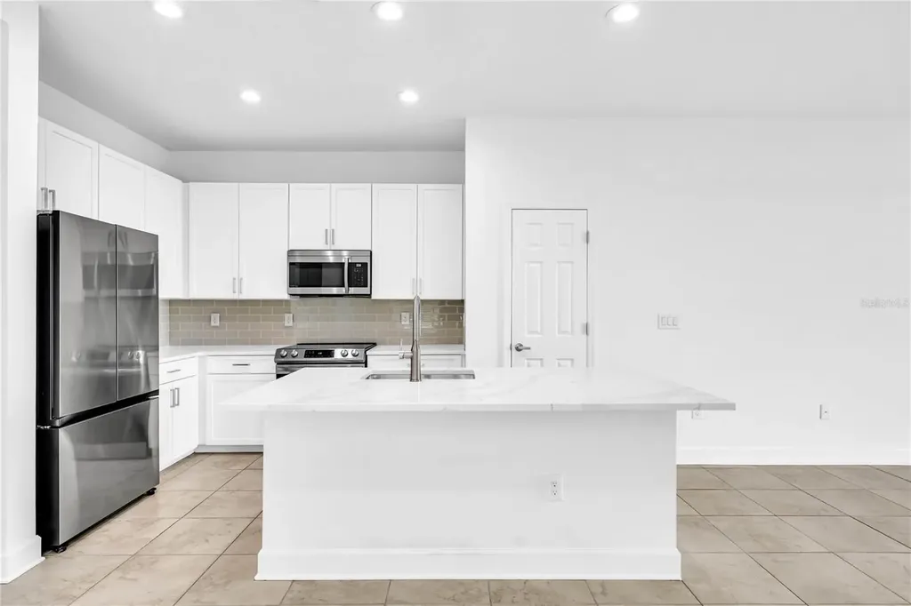 8424 Nandina Drive Sarasota FL 34240