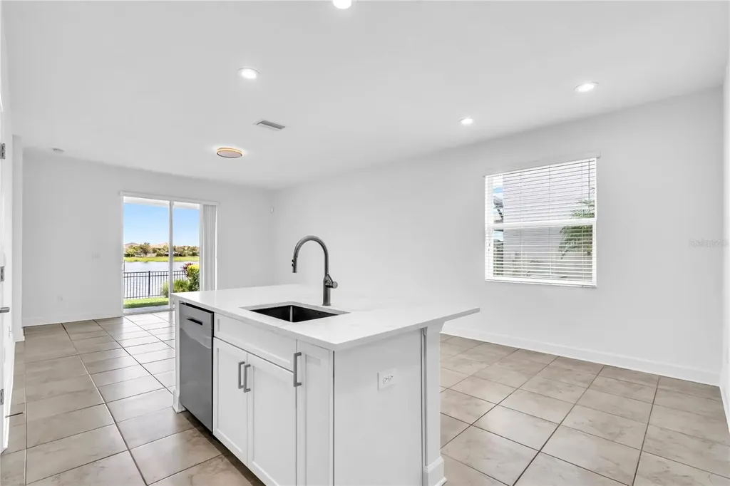 8424 Nandina Drive Sarasota FL 34240
