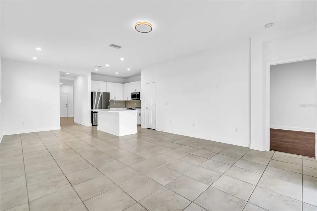 8424 Nandina Drive Sarasota FL 34240