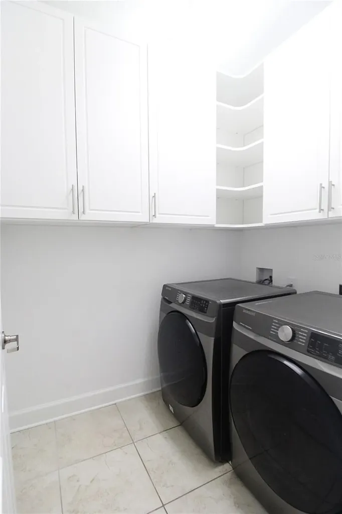 8424 Nandina Drive Sarasota FL 34240
