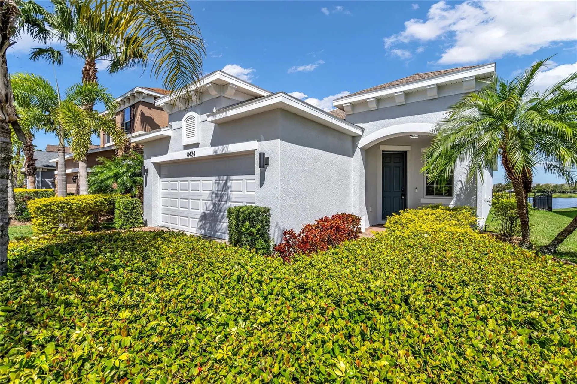 8424 Nandina Drive Sarasota FL 34240