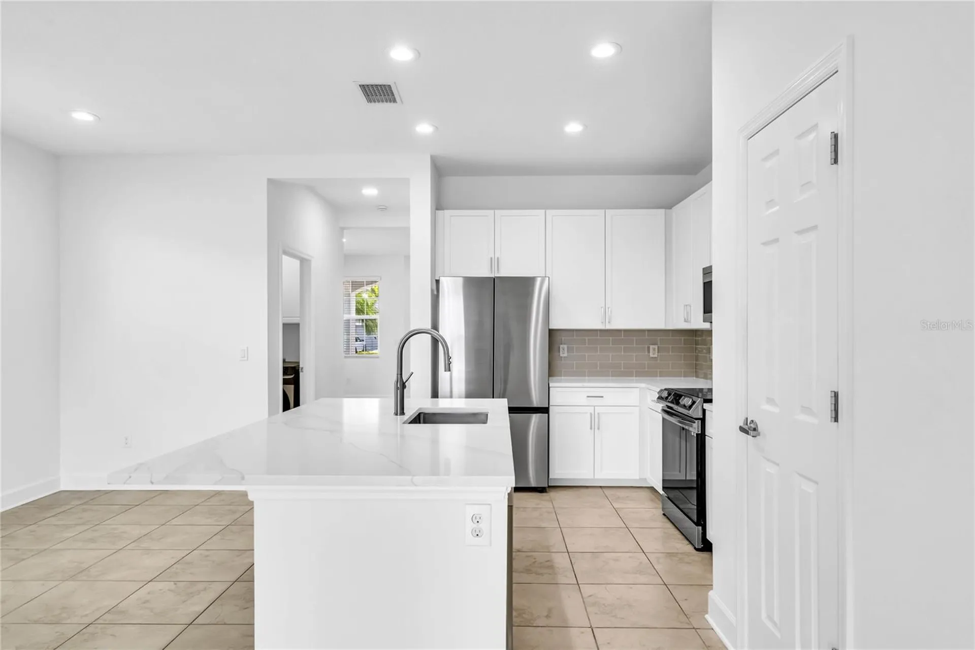 8424 Nandina Drive Sarasota FL 34240