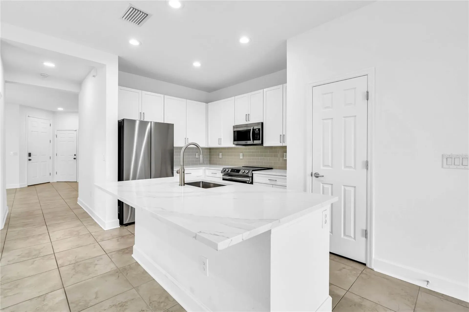 8424 Nandina Drive Sarasota FL 34240
