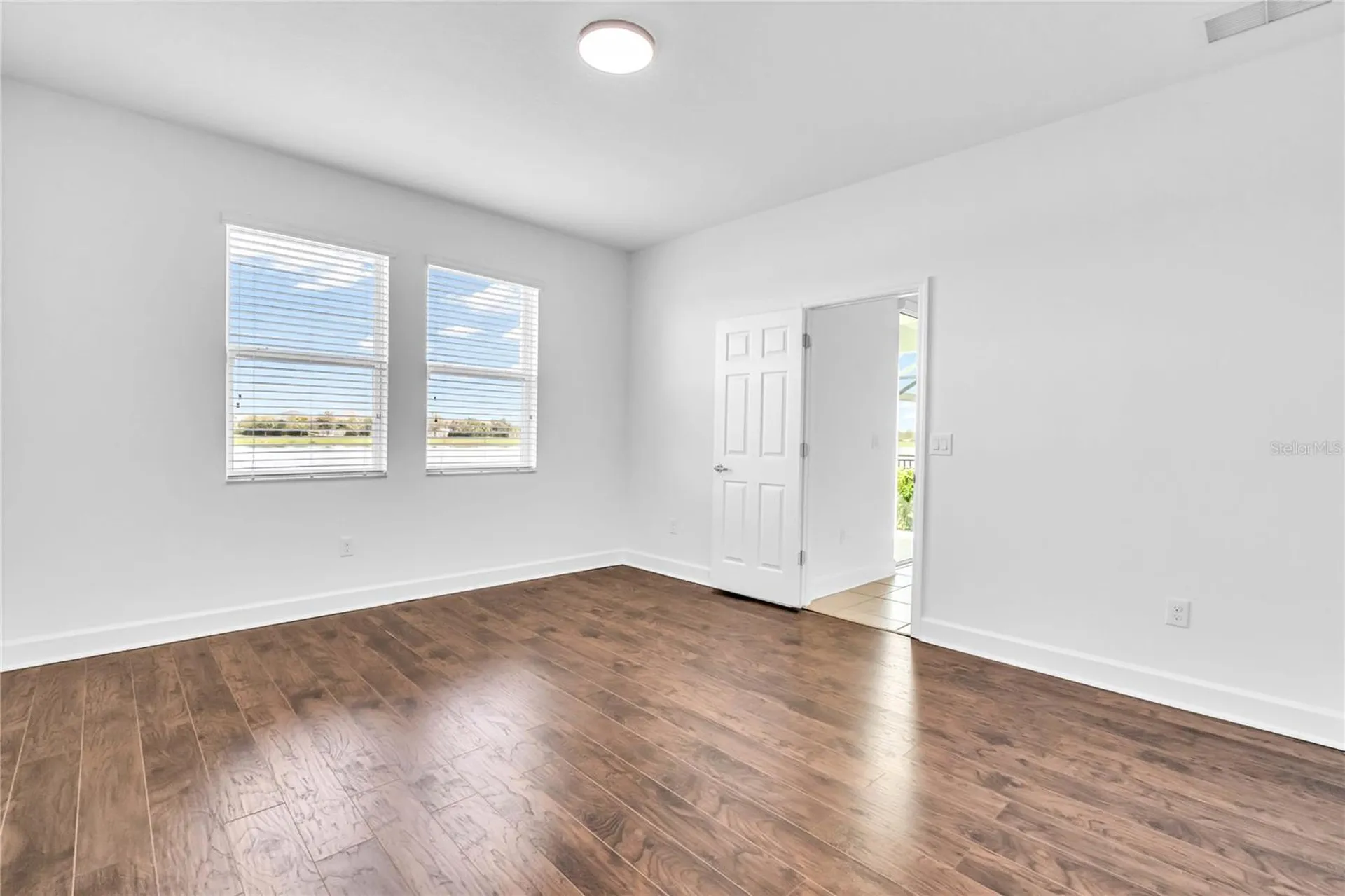 8424 Nandina Drive Sarasota FL 34240