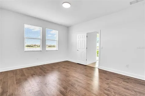 8424 Nandina Drive Sarasota FL 34240