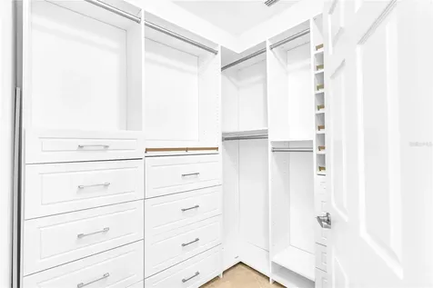 8424 Nandina Drive Sarasota FL 34240