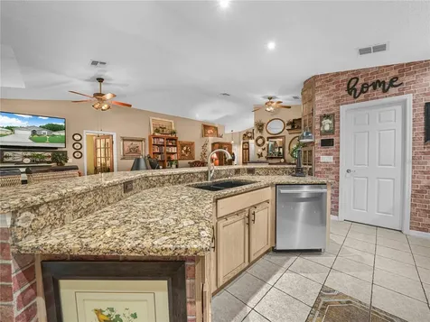 239 China Berry Circle Davenport FL 33837