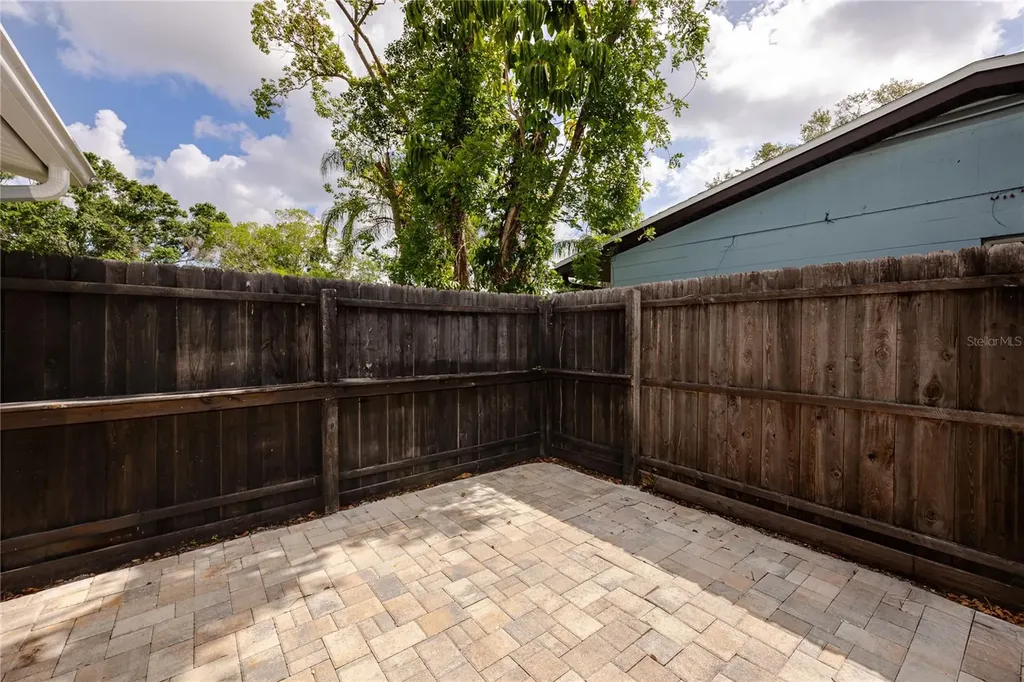 4095 Locust Street NE St Petersburg FL 33703