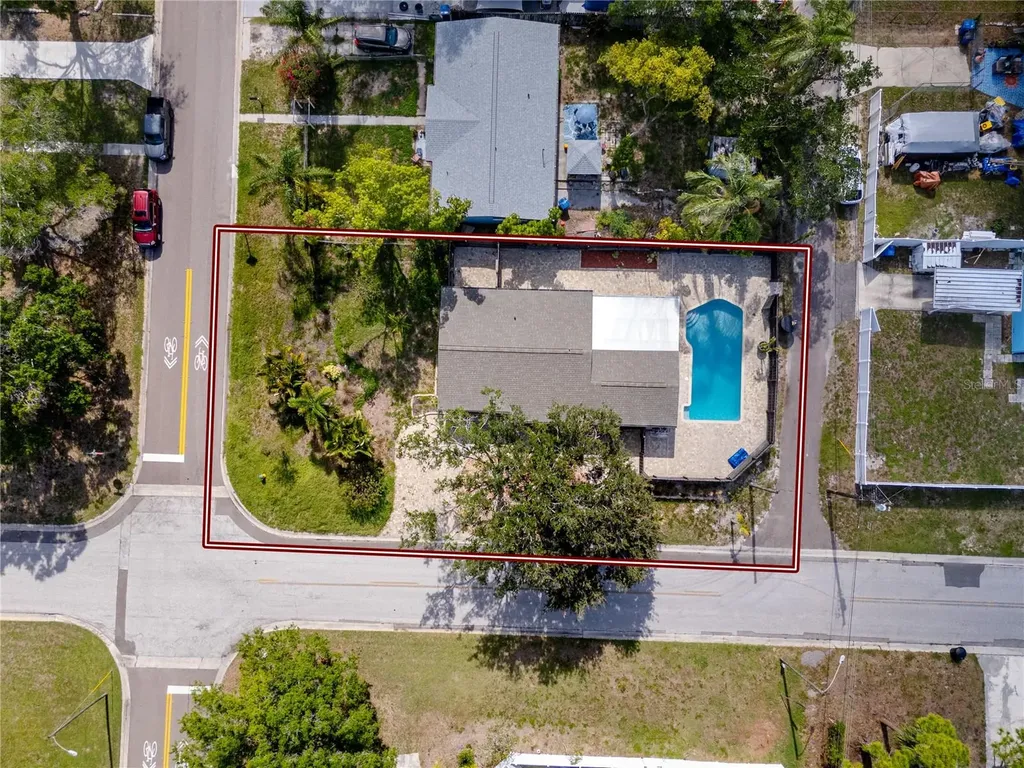 4095 Locust Street NE St Petersburg FL 33703