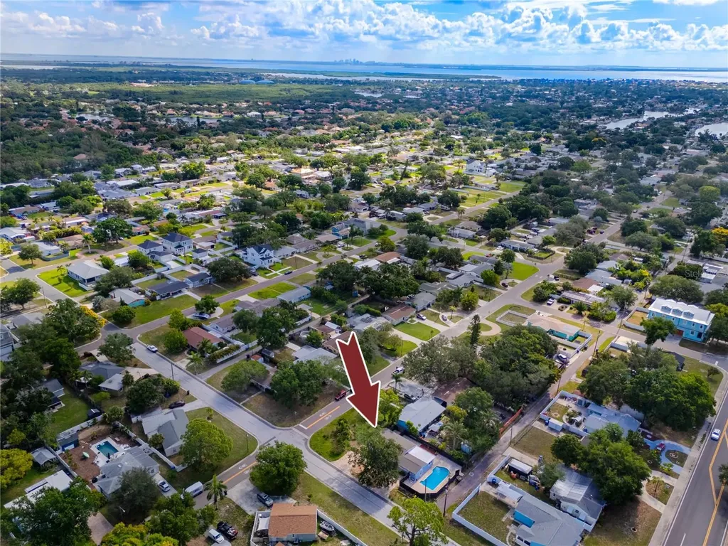 4095 Locust Street NE St Petersburg FL 33703