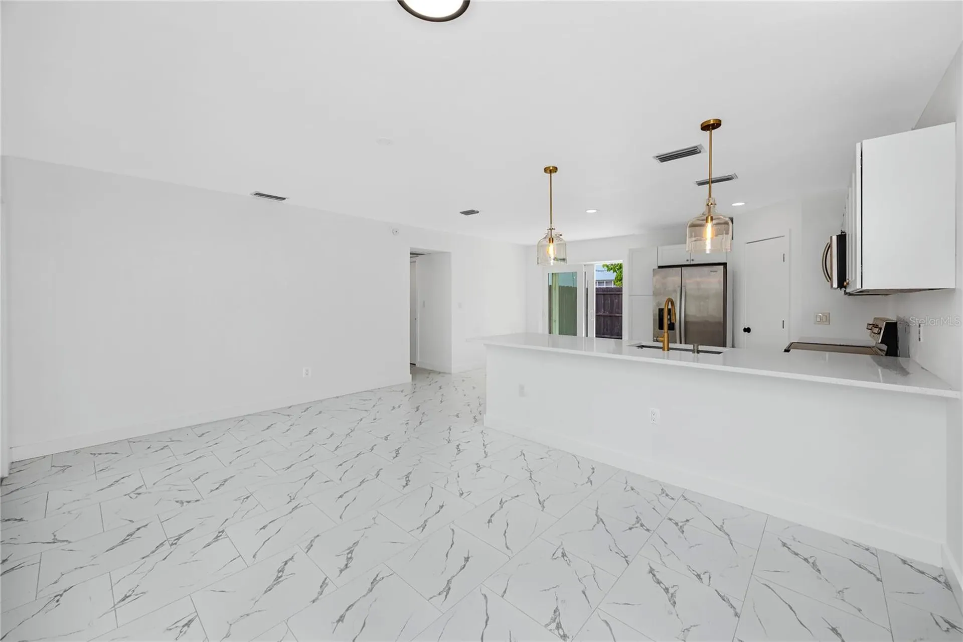 4095 Locust Street NE St Petersburg FL 33703