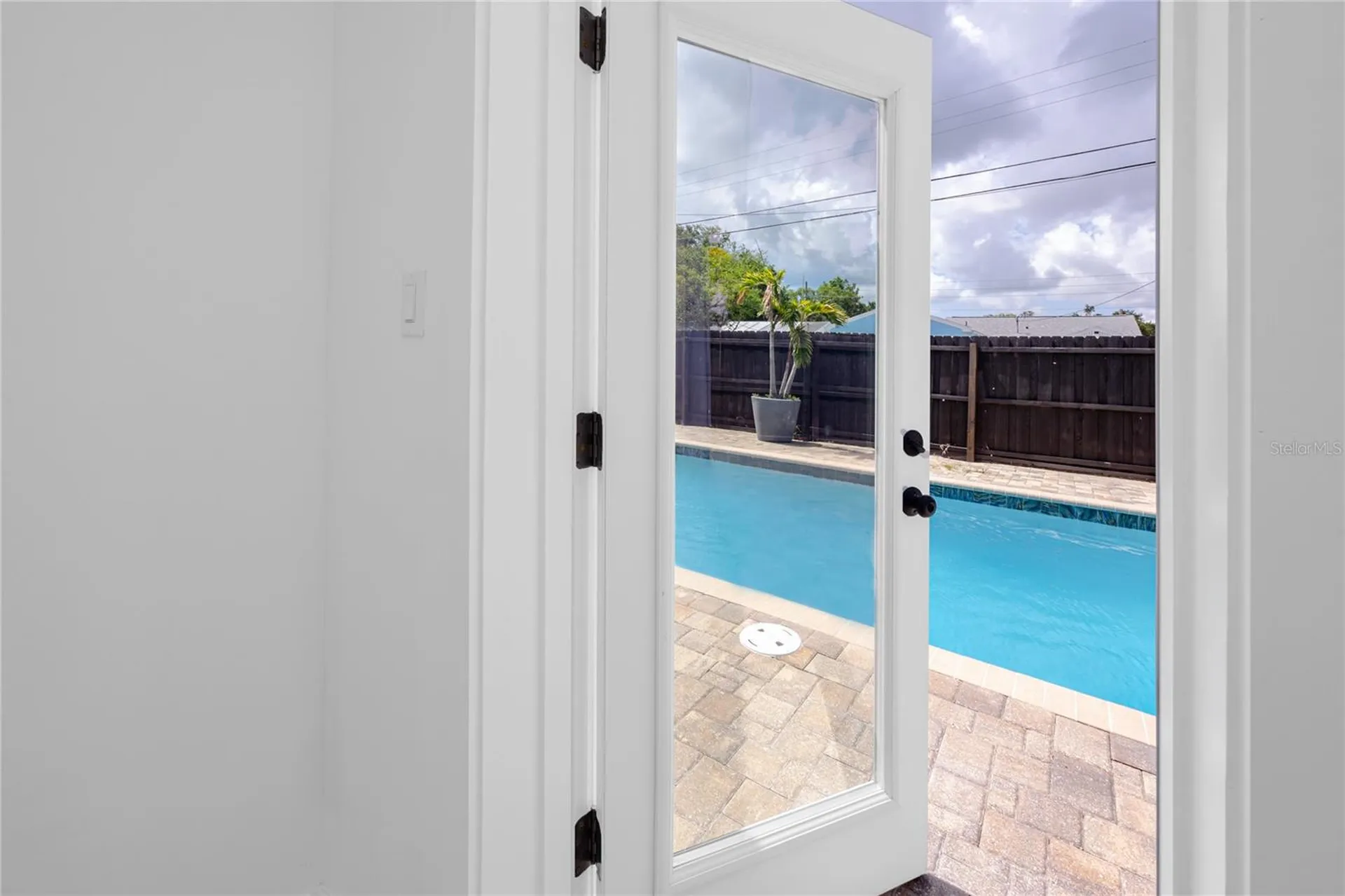 4095 Locust Street NE St Petersburg FL 33703