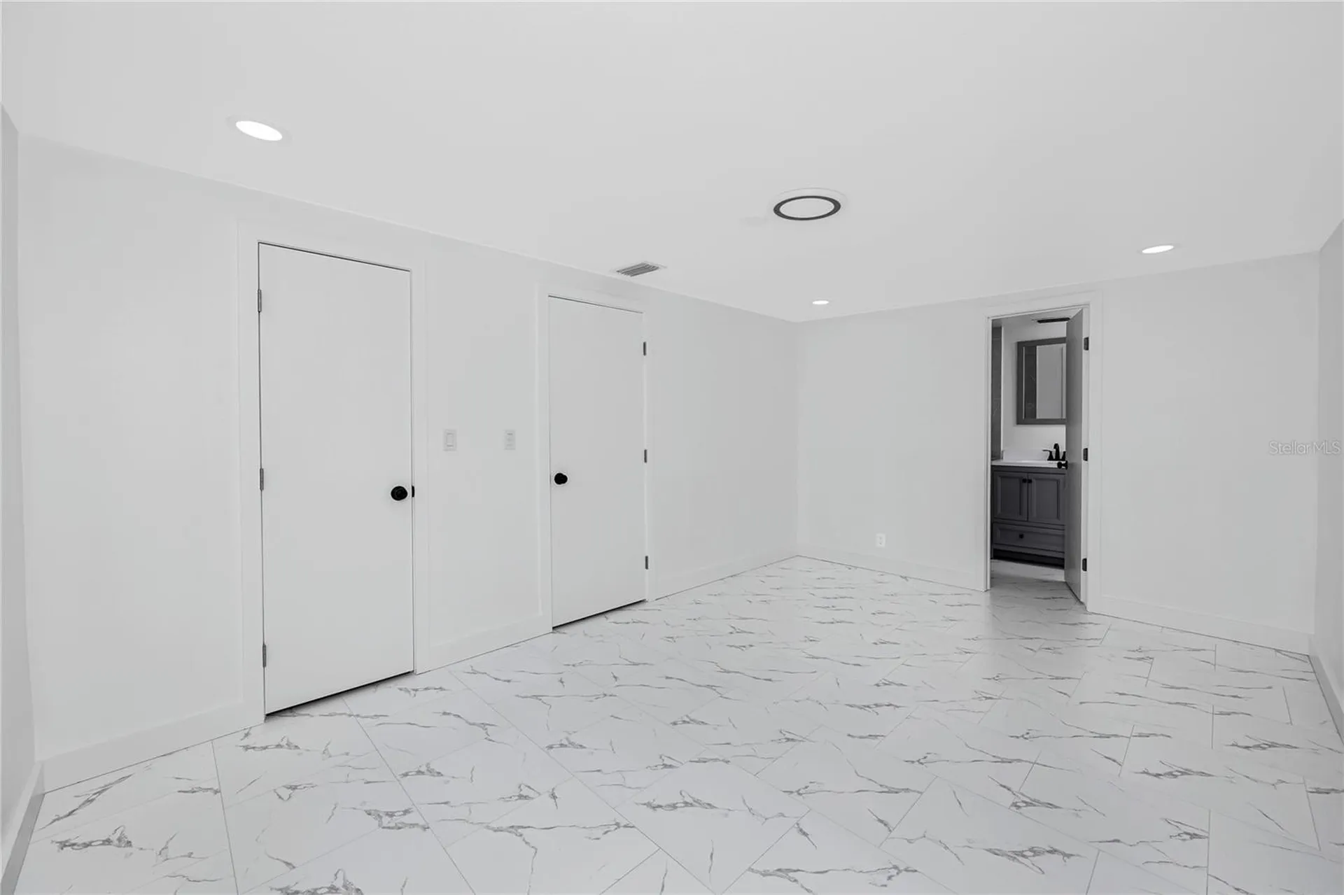 4095 Locust Street NE St Petersburg FL 33703