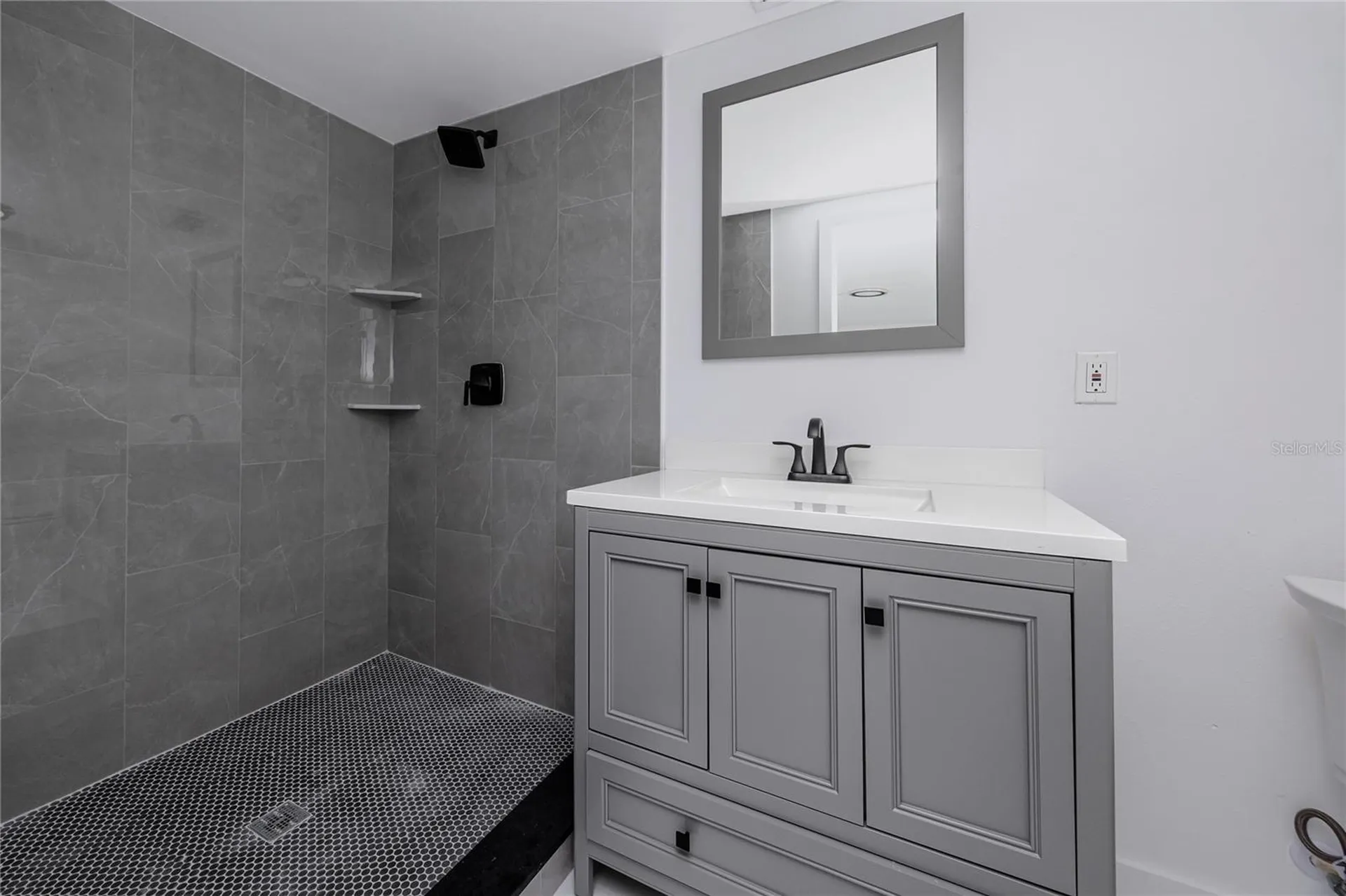 4095 Locust Street NE St Petersburg FL 33703