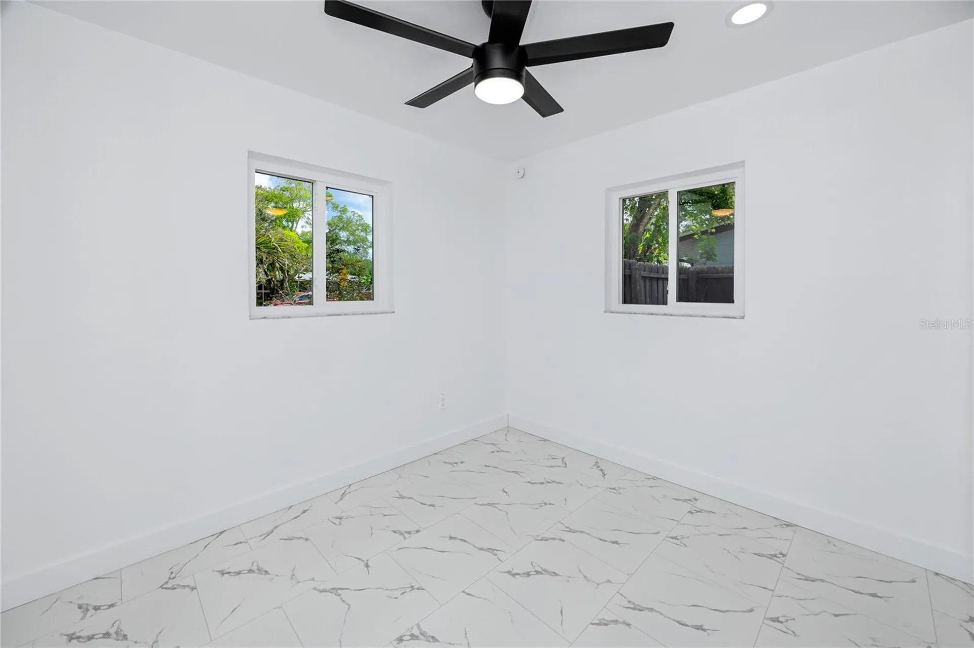 4095 Locust Street NE St Petersburg FL 33703