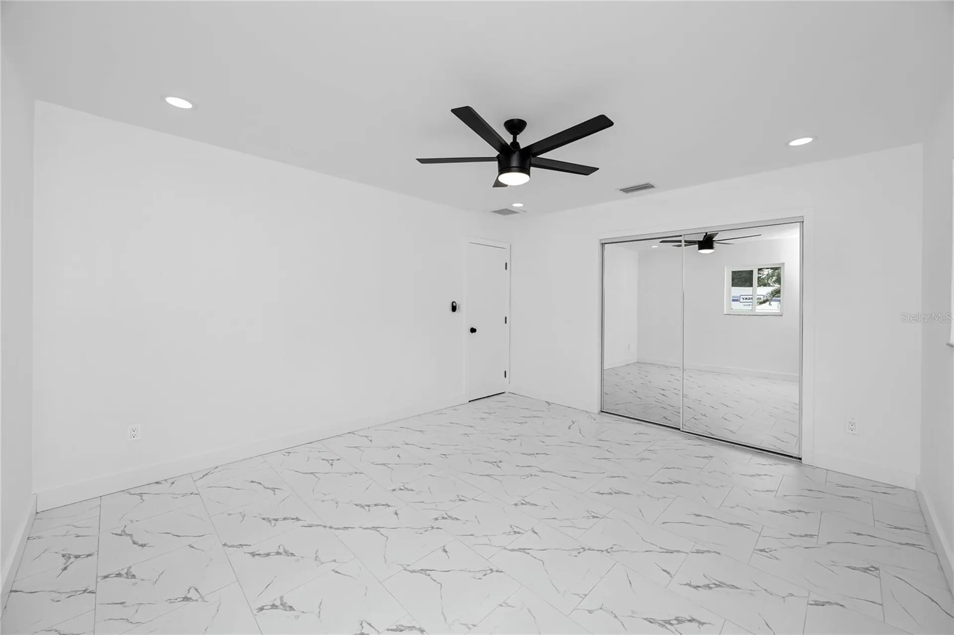 4095 Locust Street NE St Petersburg FL 33703