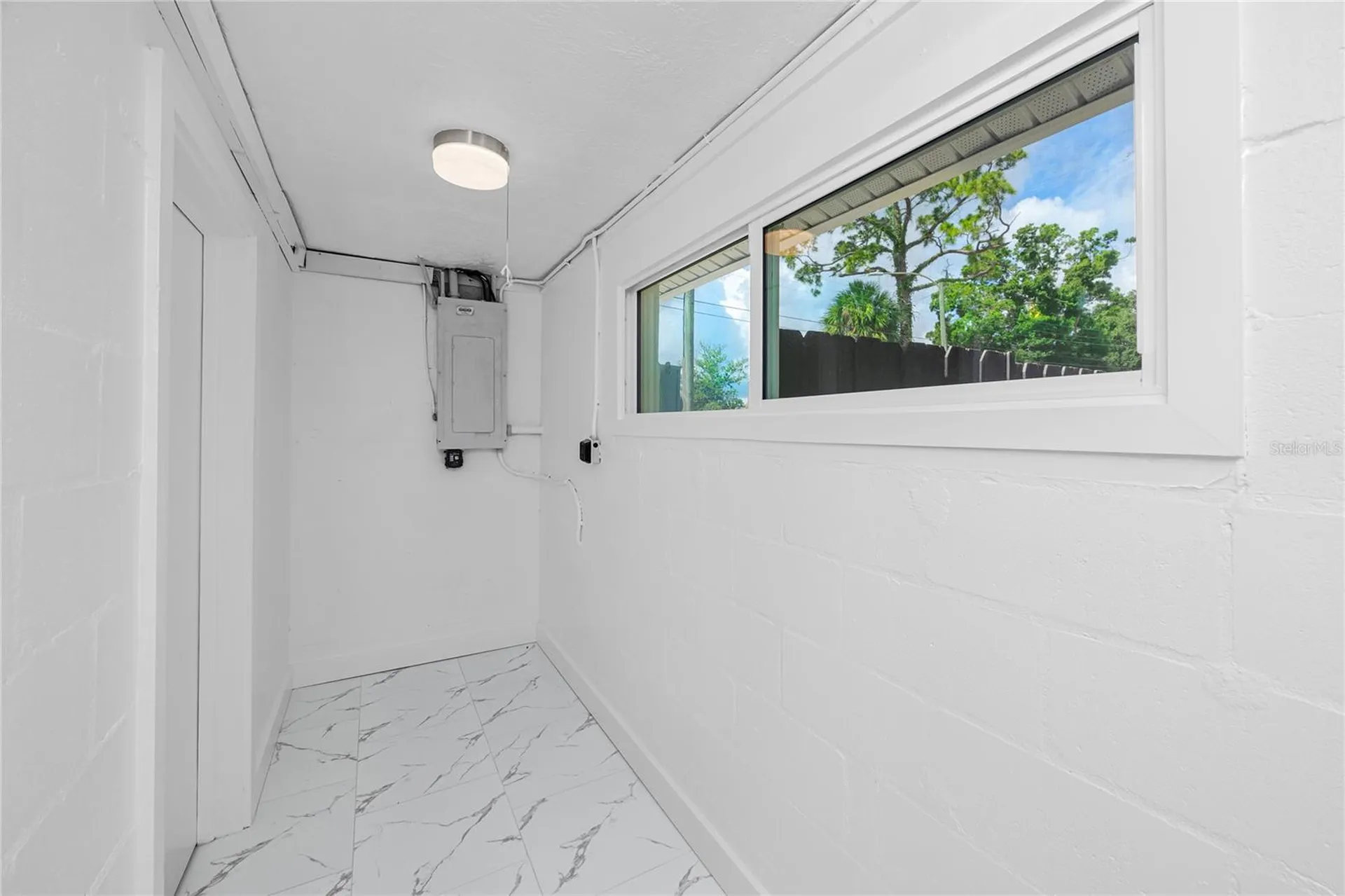 4095 Locust Street NE St Petersburg FL 33703