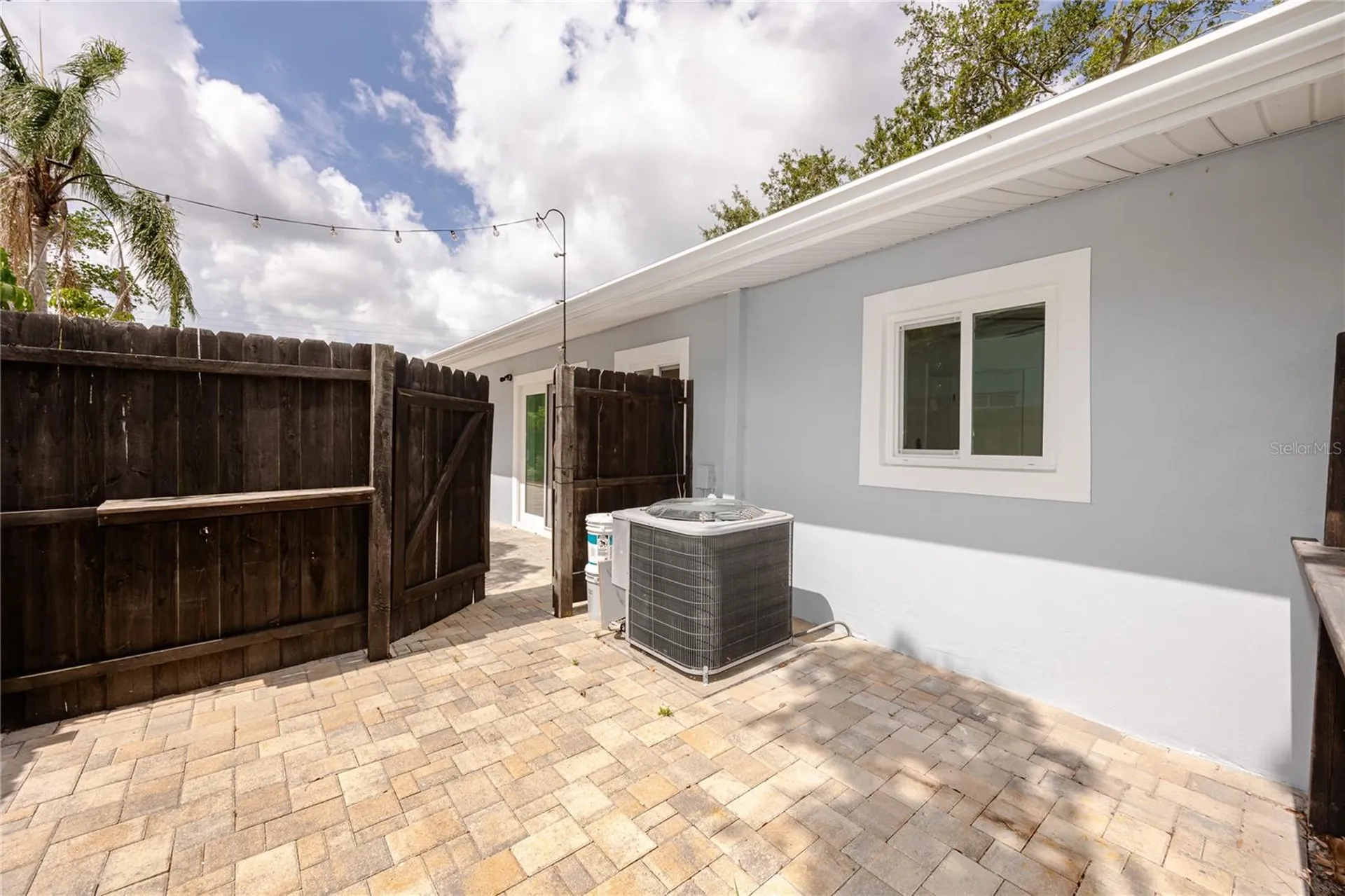 4095 Locust Street NE St Petersburg FL 33703