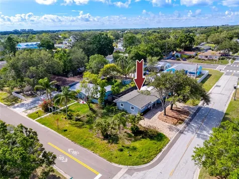 4095 Locust Street NE St Petersburg FL 33703