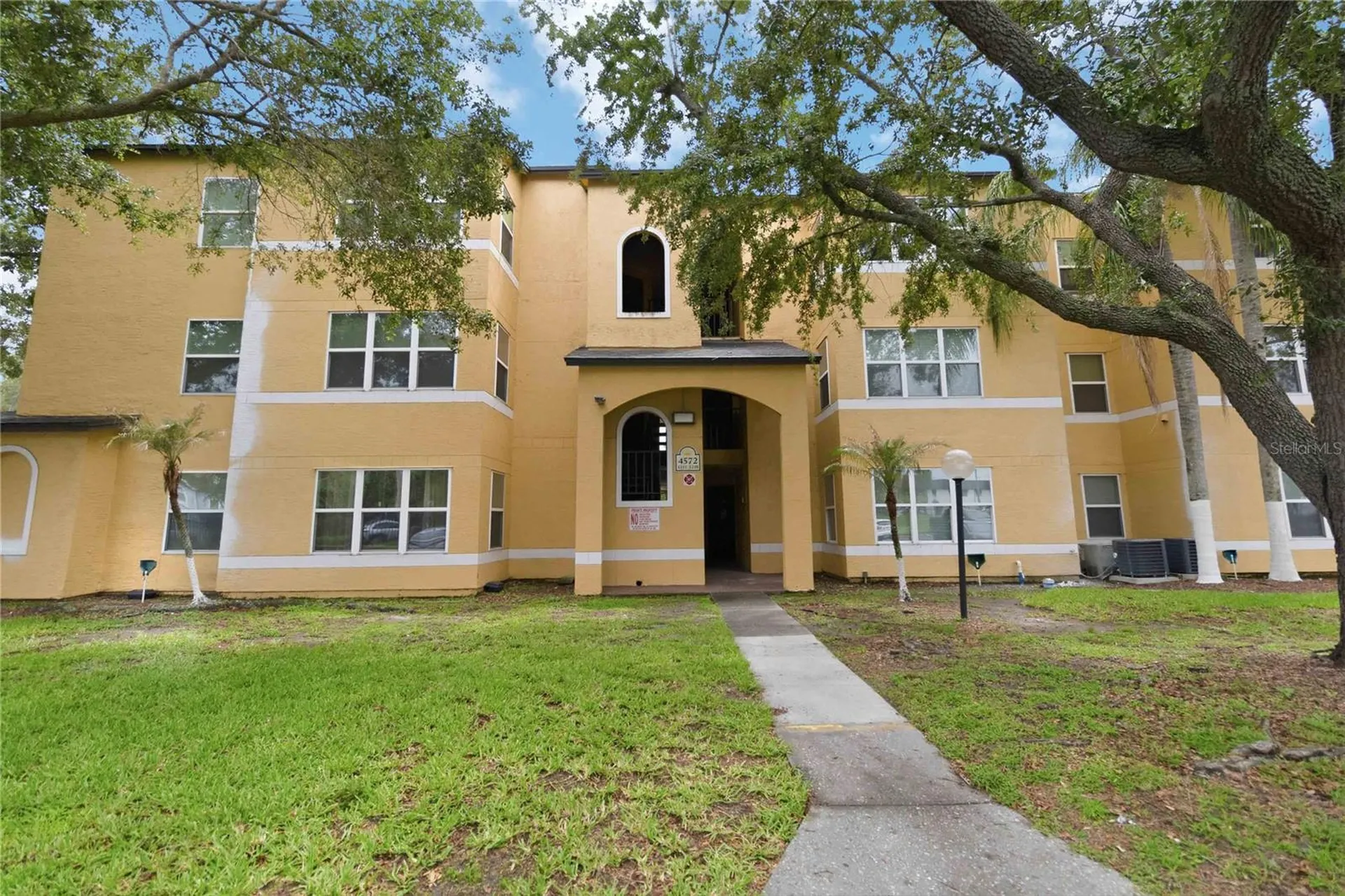 4572 Commander Drive Orlando FL 32822