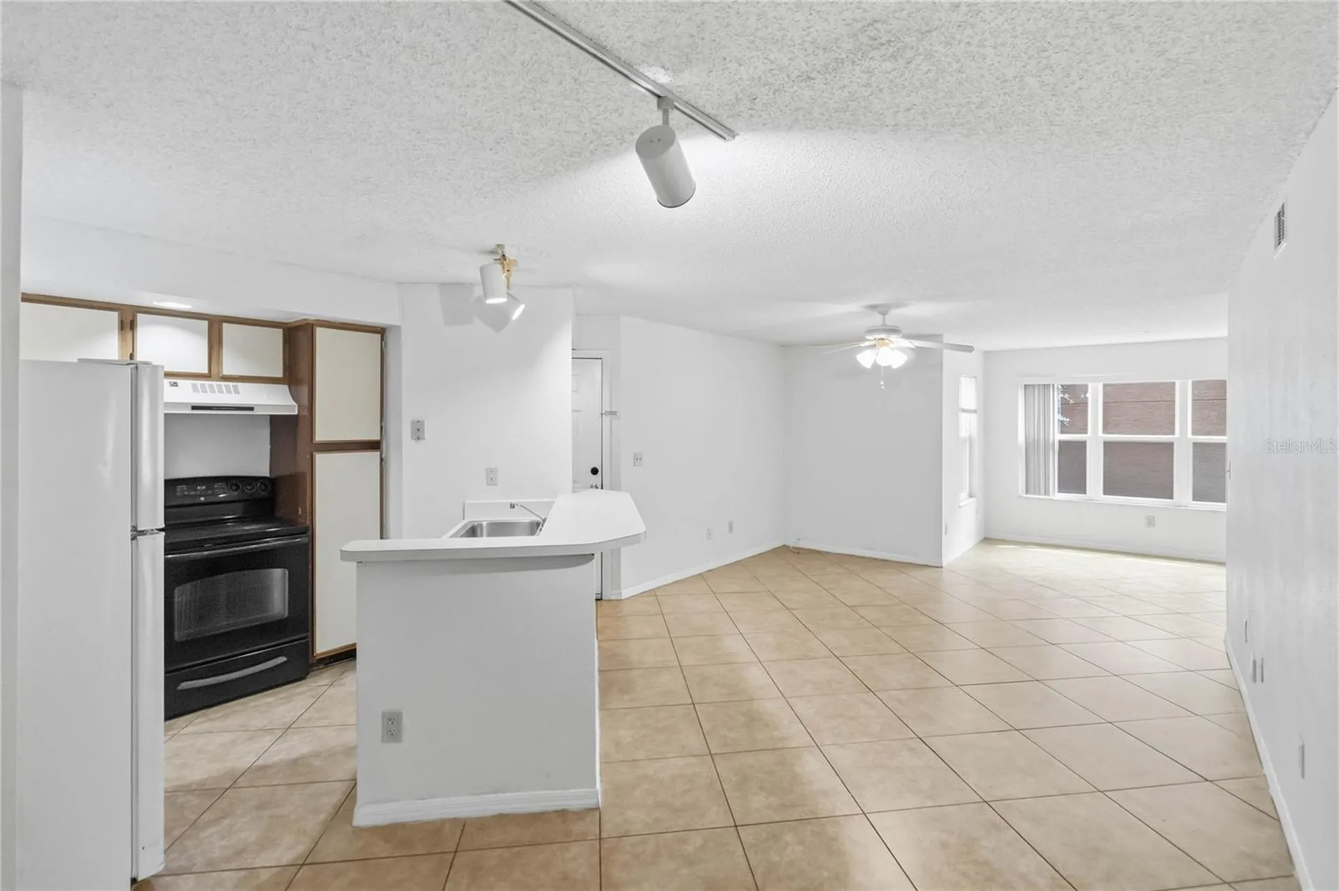 4572 Commander Drive Orlando FL 32822
