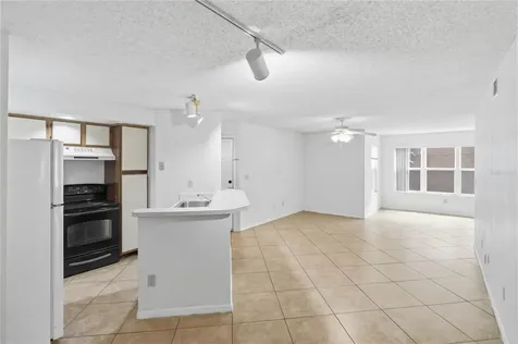 4572 Commander Drive Orlando FL 32822