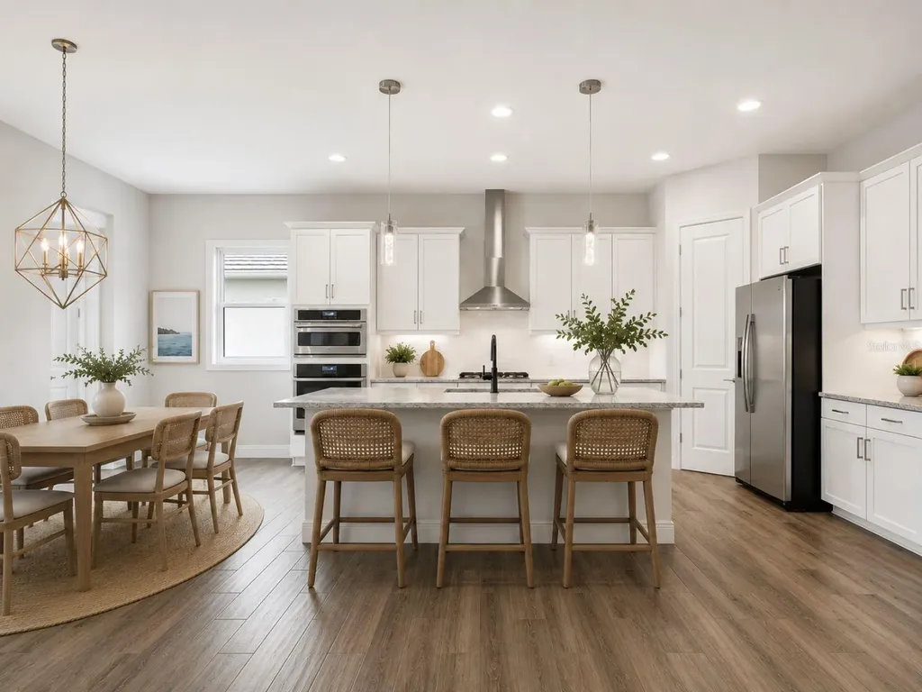 8282 Grande Shores Drive Sarasota FL 34240