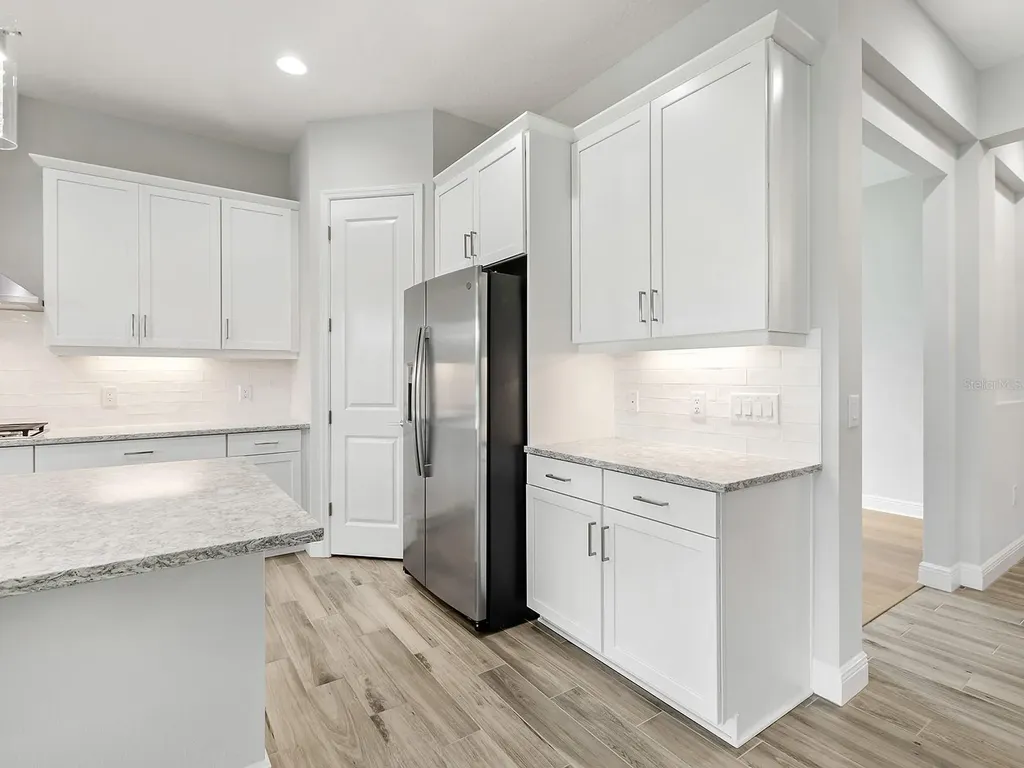 8282 Grande Shores Drive Sarasota FL 34240
