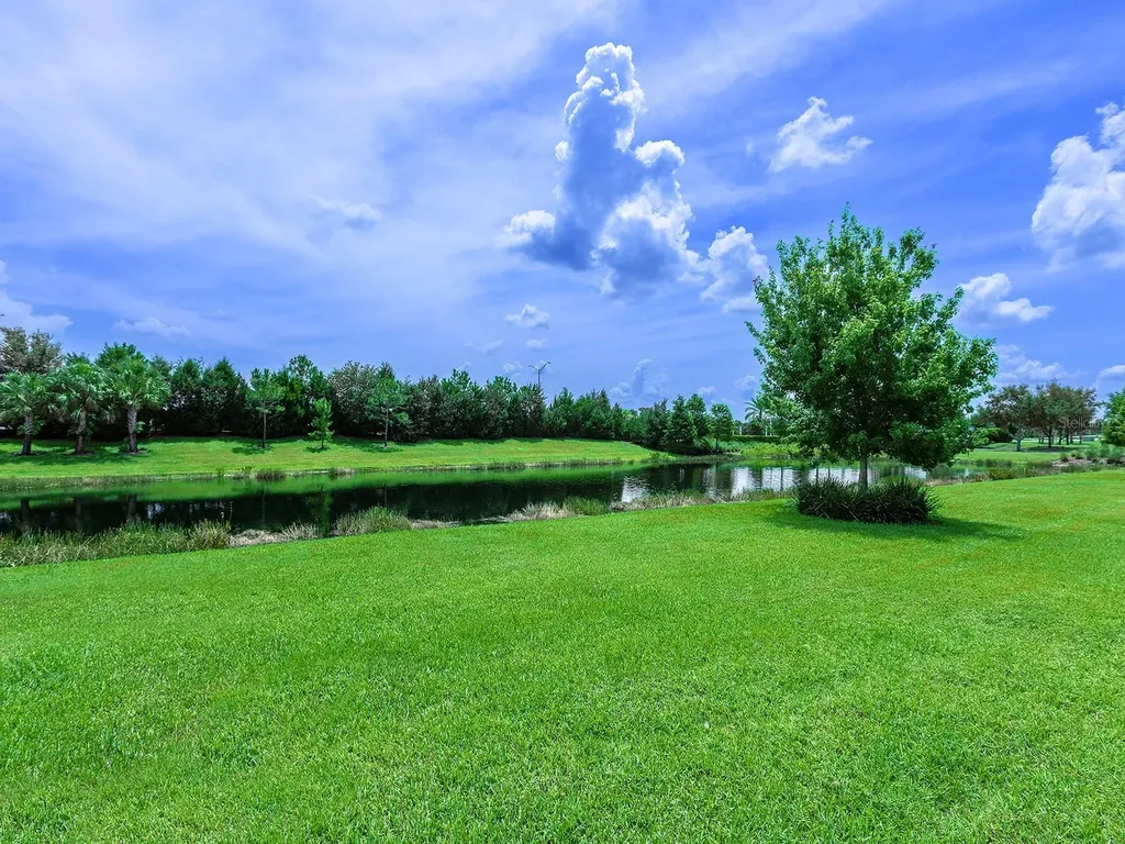 8282 Grande Shores Drive Sarasota FL 34240