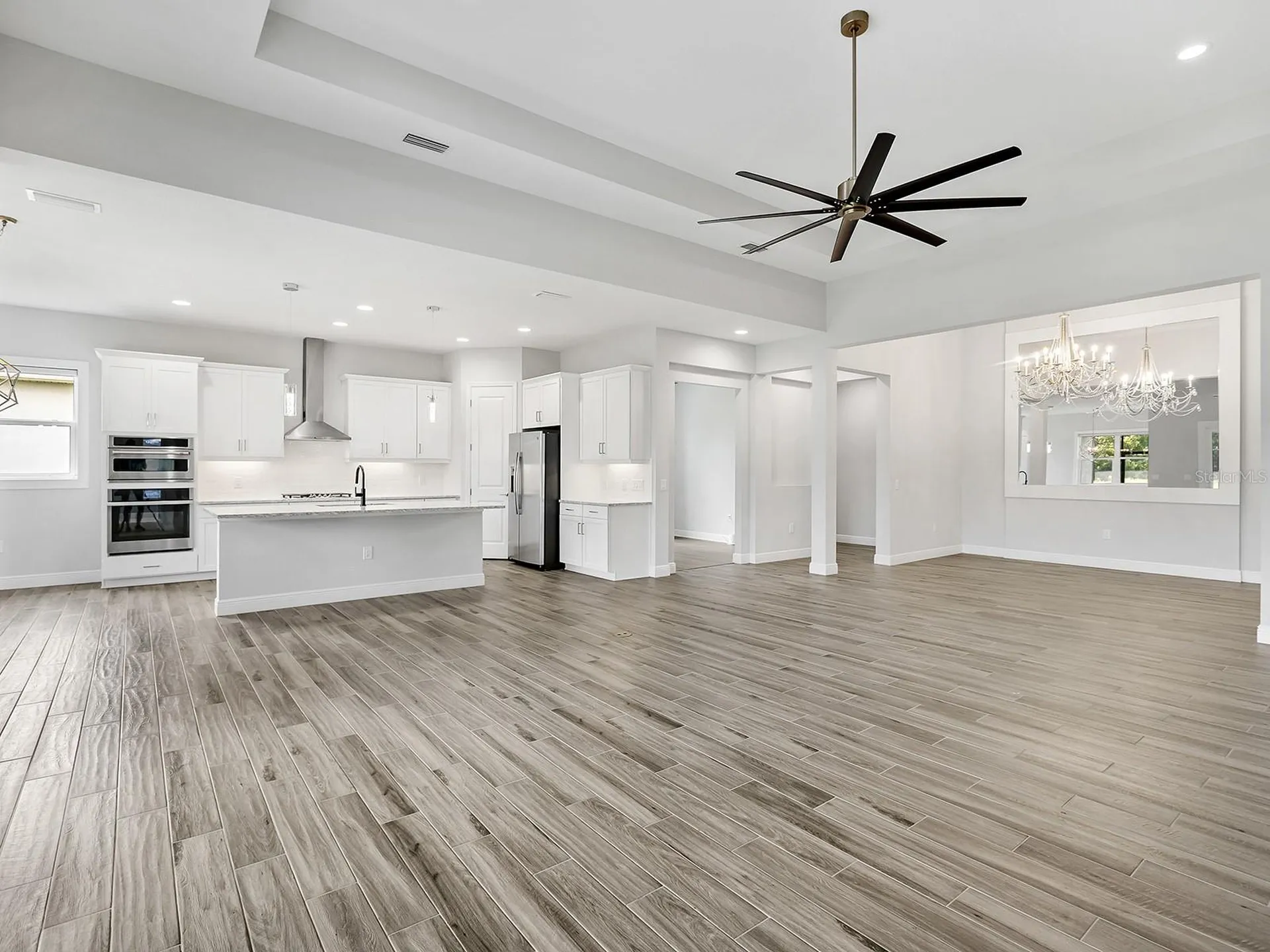 8282 Grande Shores Drive Sarasota FL 34240