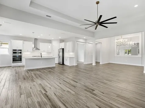 8282 Grande Shores Drive Sarasota FL 34240