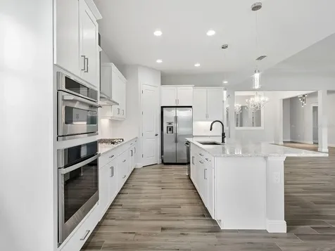 8282 Grande Shores Drive Sarasota FL 34240