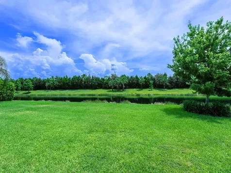 8282 Grande Shores Drive Sarasota FL 34240