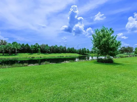 8282 Grande Shores Drive Sarasota FL 34240