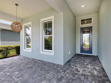 8282 Grande Shores Drive Sarasota FL 34240