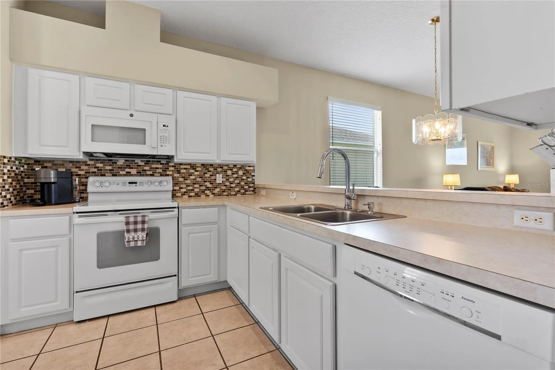 104 Club Villas Lane Kissimmee FL 34744