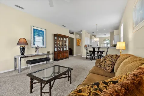 104 Club Villas Lane Kissimmee FL 34744