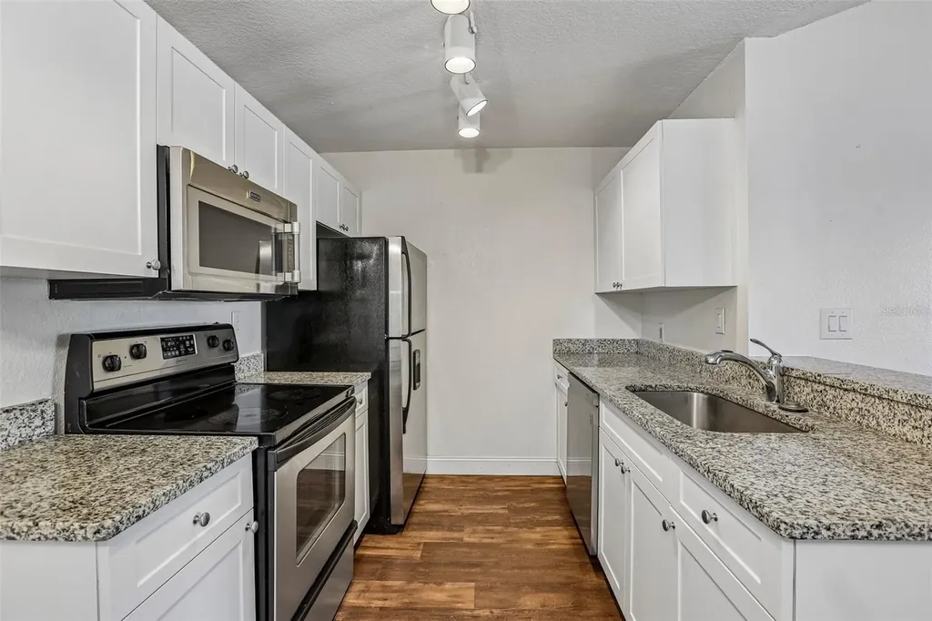 10263 Gandy Boulevard N St Petersburg FL 33702