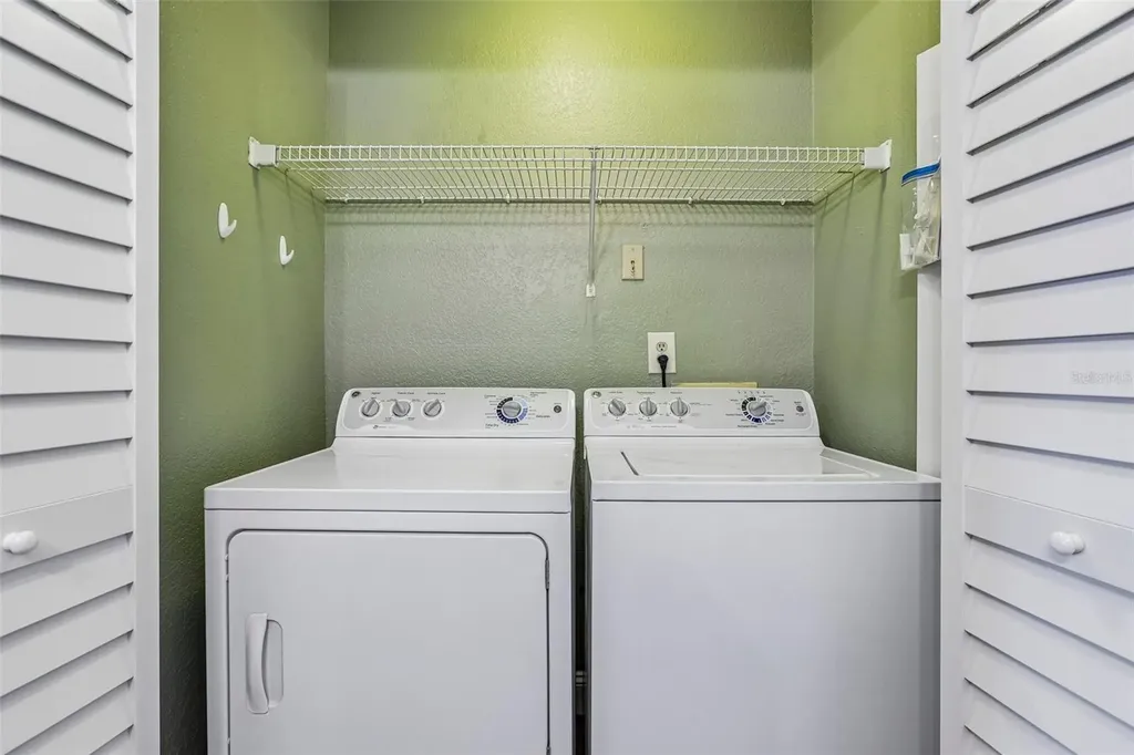 10263 Gandy Boulevard N St Petersburg FL 33702