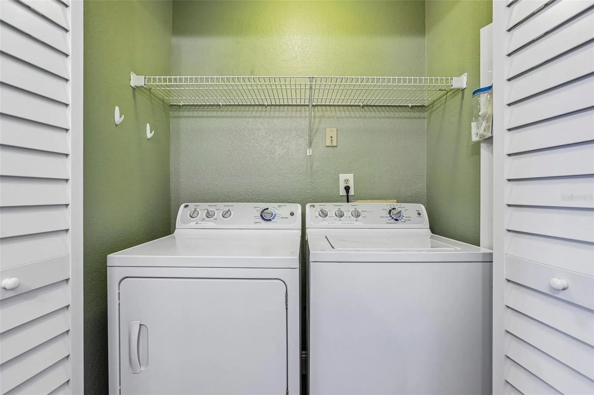 10263 Gandy Boulevard N St Petersburg FL 33702