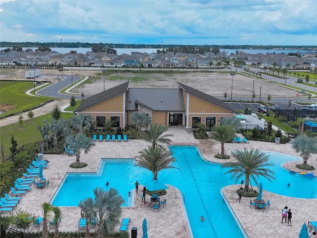 2711 Pioneer Trail Eagle Lake FL 33839