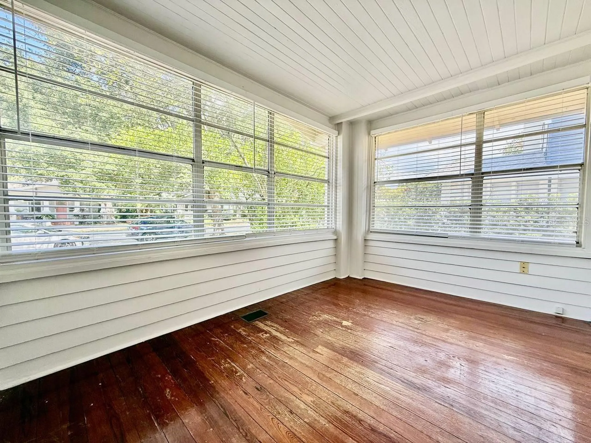 607 S Willow Avenue Tampa FL 33606